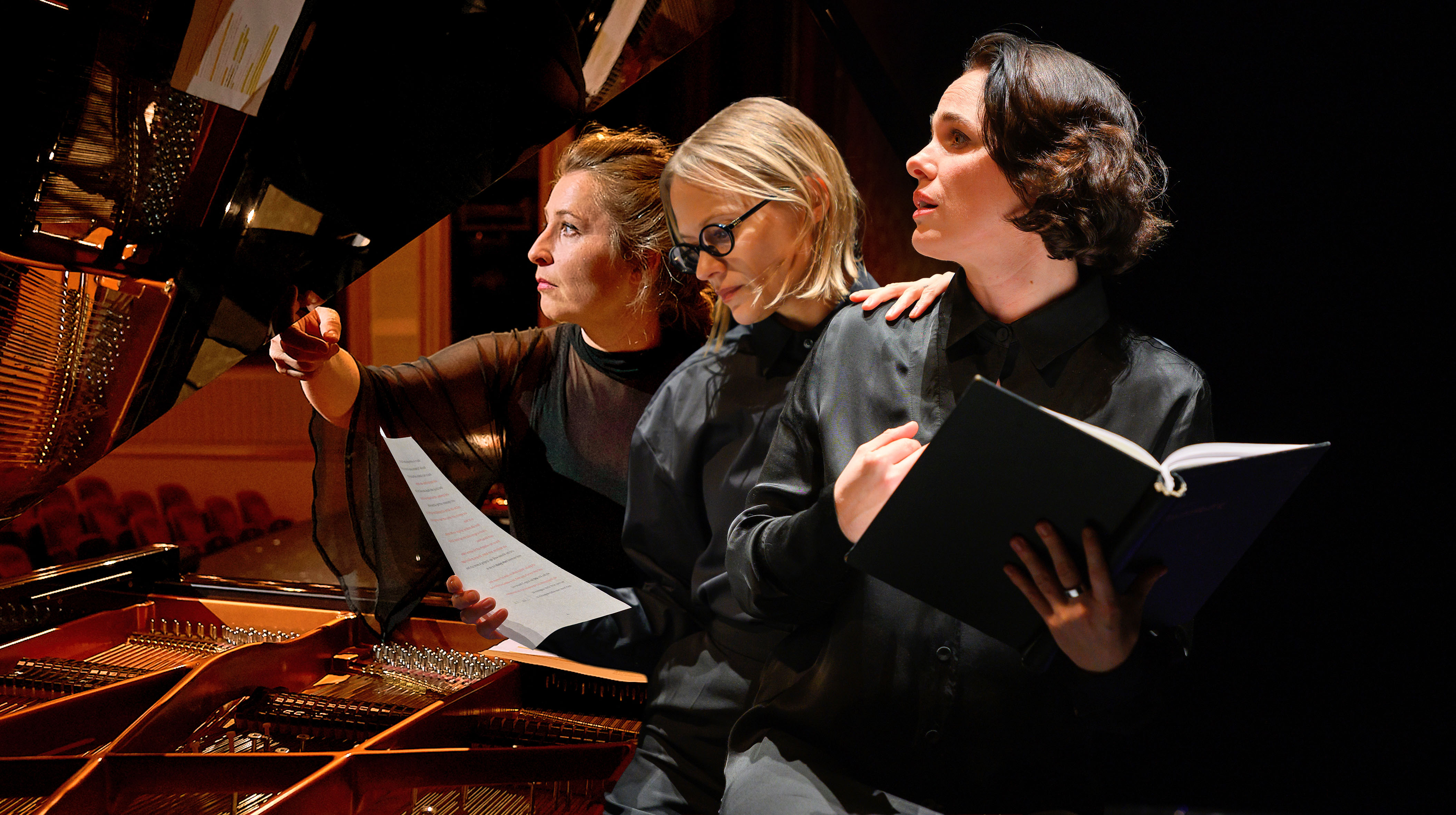 Worms: Musikalische Lesung „Den Göttern in die Seele blicken“ mit Mavie Hörbiger und Verena Altenberger